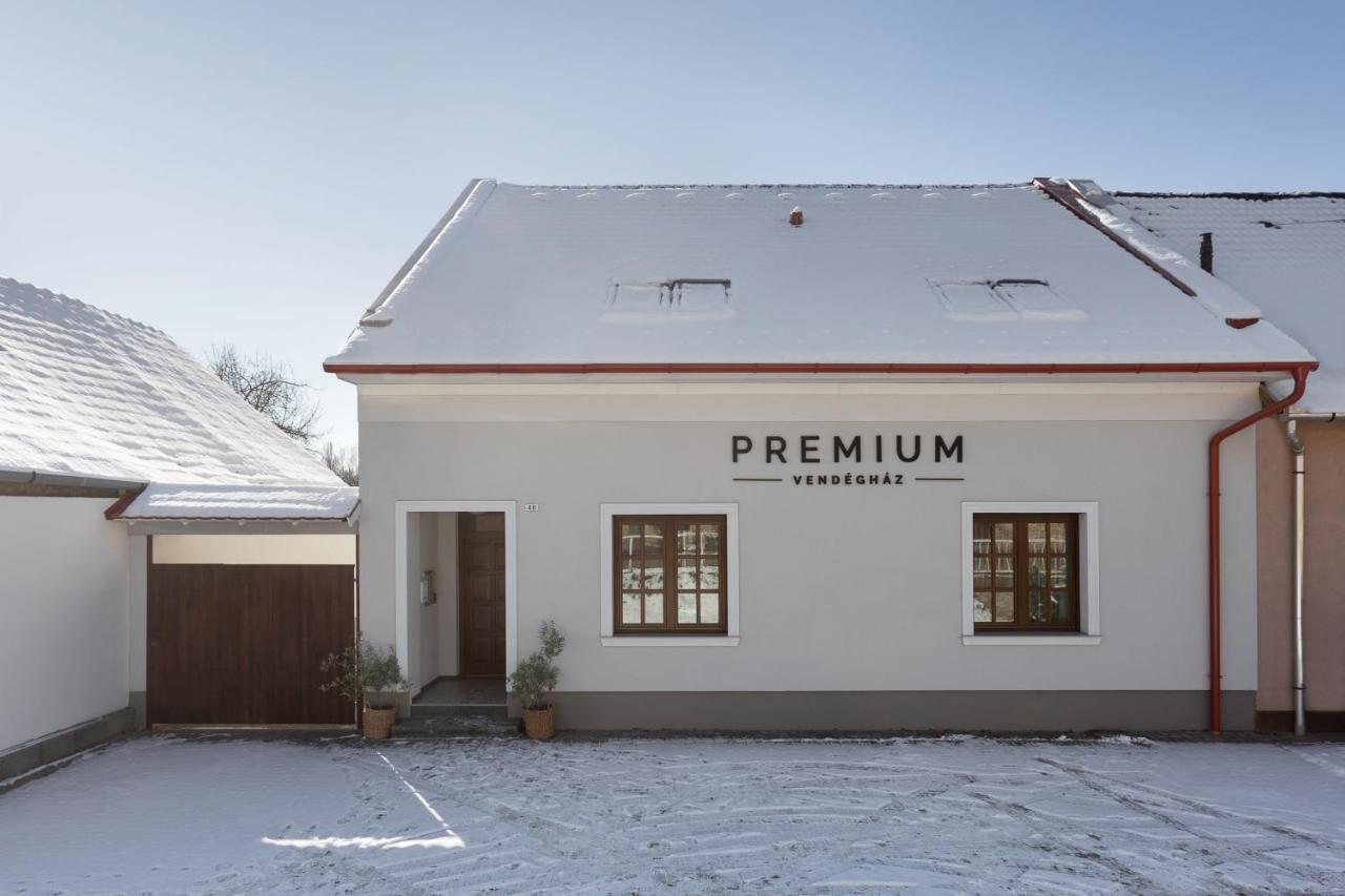 Отель Premium Vendeghaz Эгер Экстерьер фото